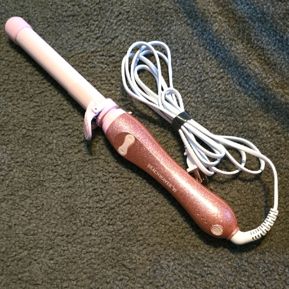 The Beachwaver Co. Pink and Rose Gold Curling Iron